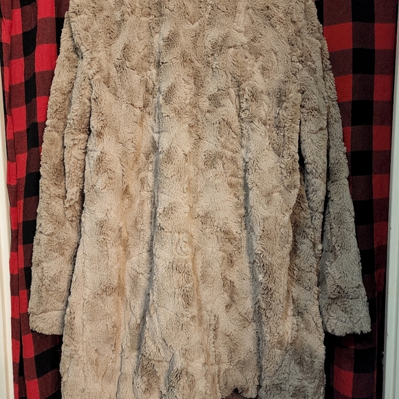Faux Fur Peacoat - Picture 3 of 5